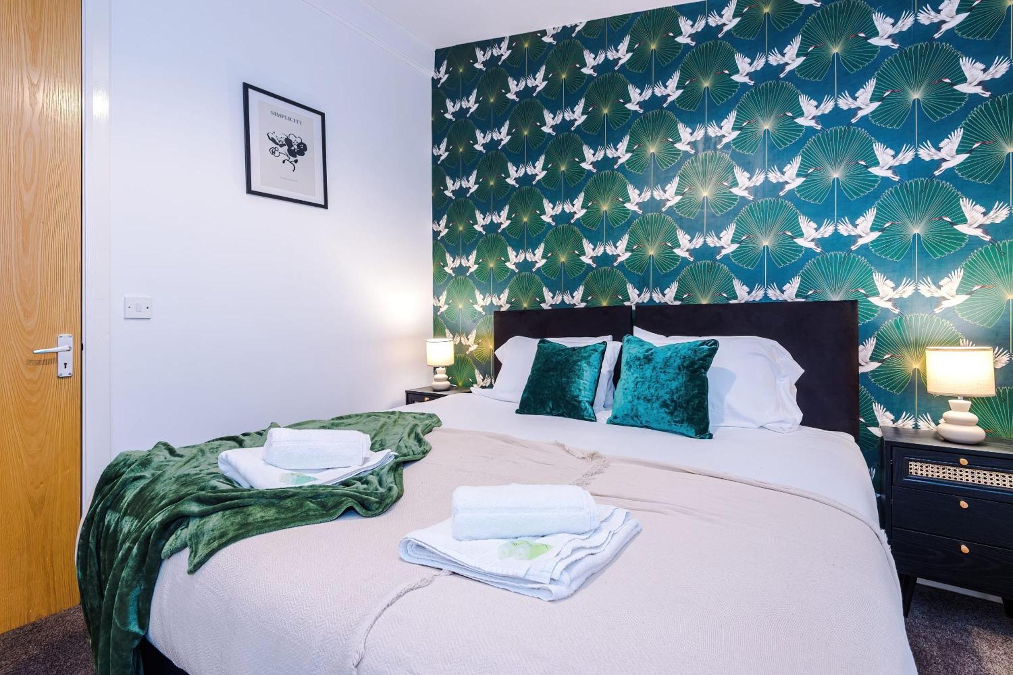 Rest&Recharge At A Spacious Townhouse By The Etihad Villa Manchester Exterior photo